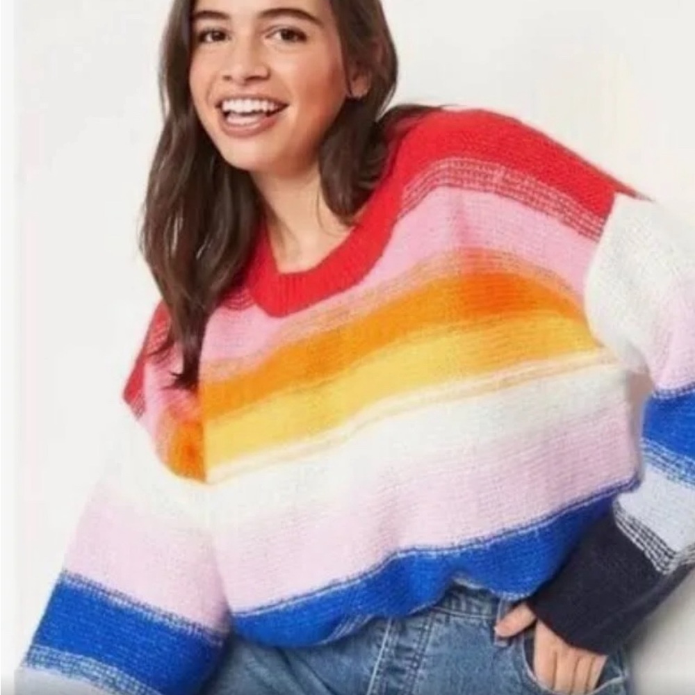 Old Navy festive rainbow striped sweater 🌈